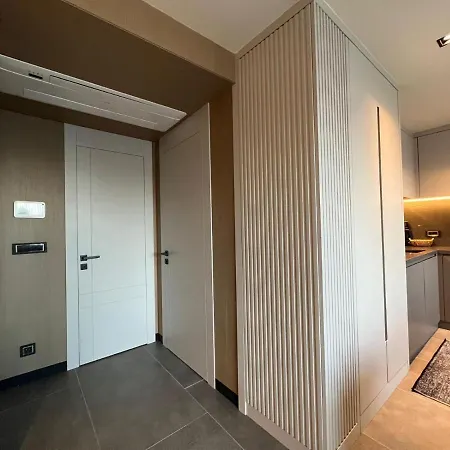 The Pearl 아파트